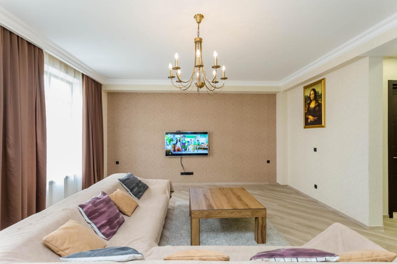 Rustaveli Residence III Tbilisi ภายนอก รูปภาพ